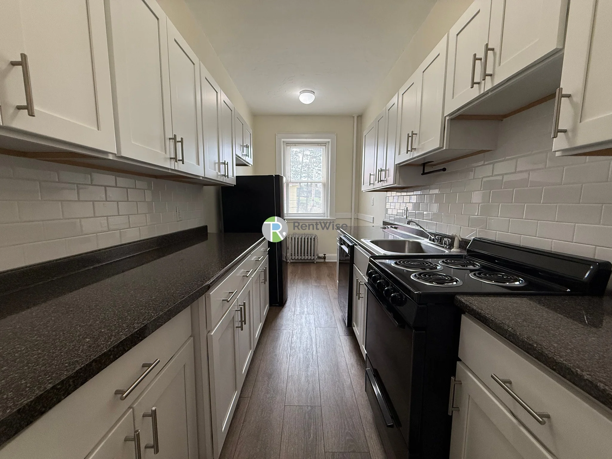1 bed, 1 bath apartment for rent at 2045 Commonwealth Ave Unit 4, Brighton — photo 2 of 22