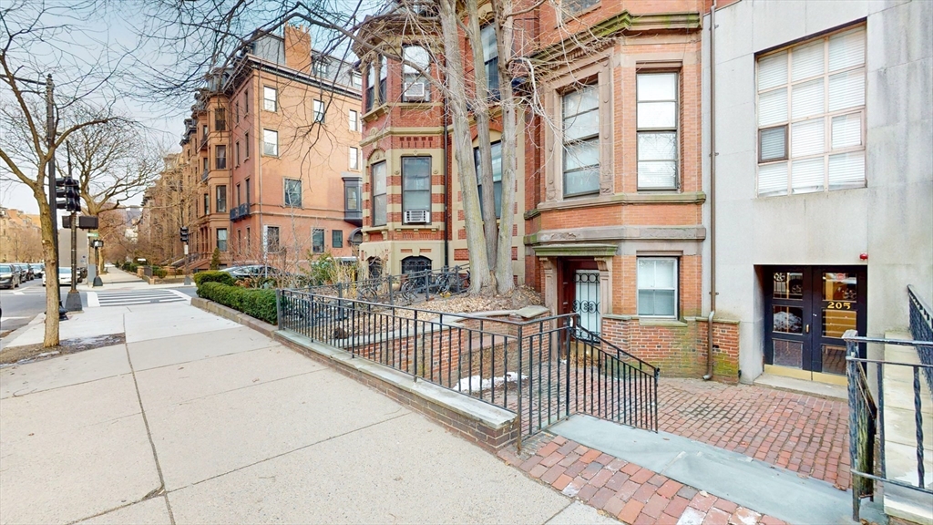 1 bed, 1 bath apartment for rent at 205 Beacon St Unit 6, Back Bay — photo 16 of 16