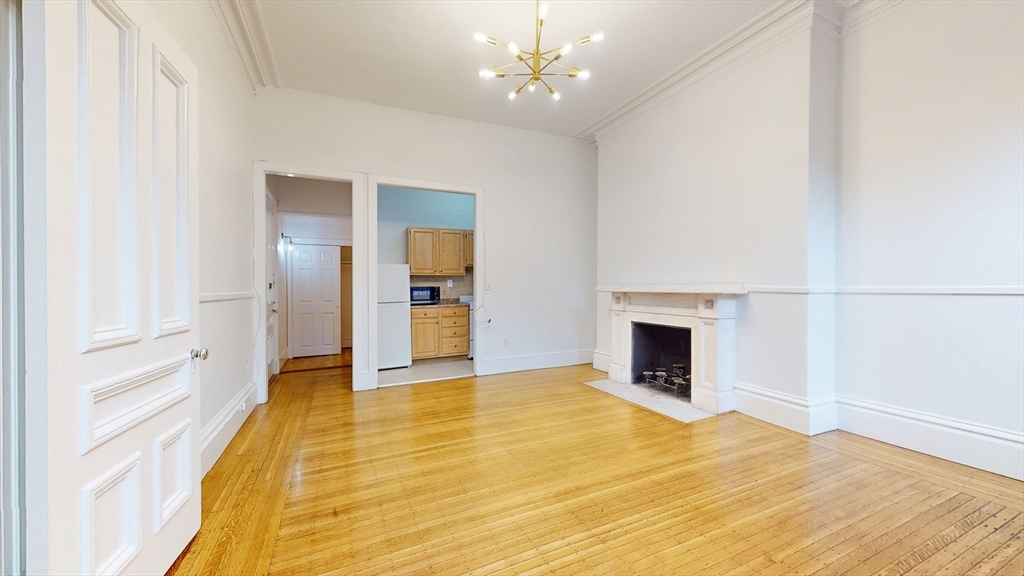 1 bed, 1 bath apartment for rent at 205 Beacon St Unit 6, Back Bay — photo 4 of 16