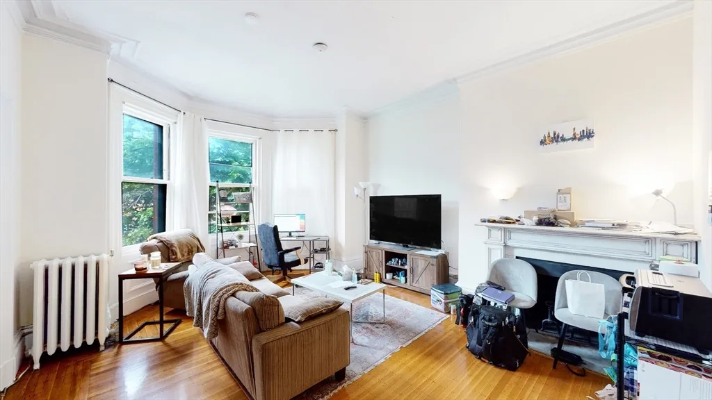 1 bed, 1 bath apartment for rent at 205 Beacon St Unit 7, Back Bay