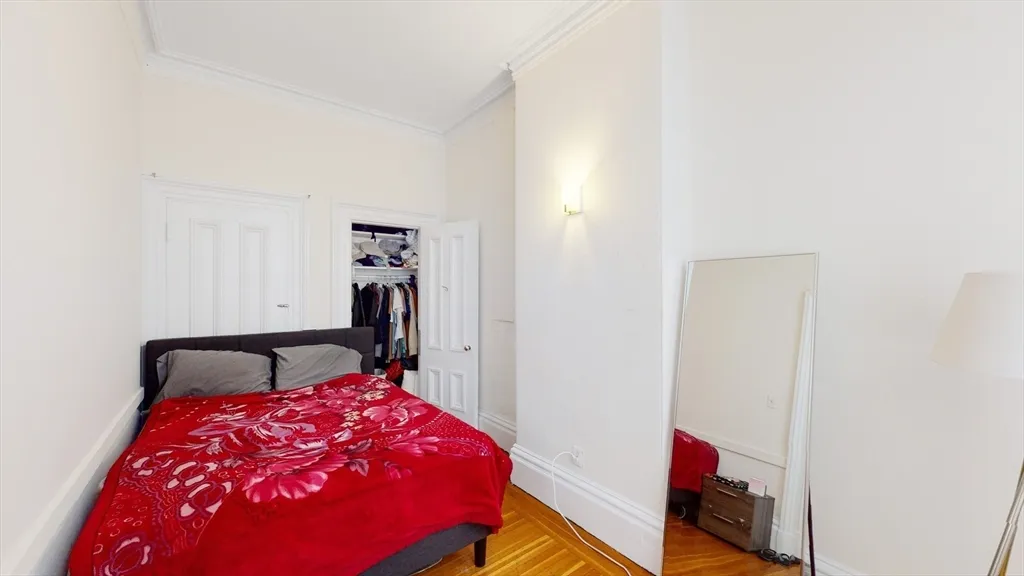 1 bed, 1 bath apartment for rent at 205 Beacon St Unit 7, Back Bay — photo 5 of 9