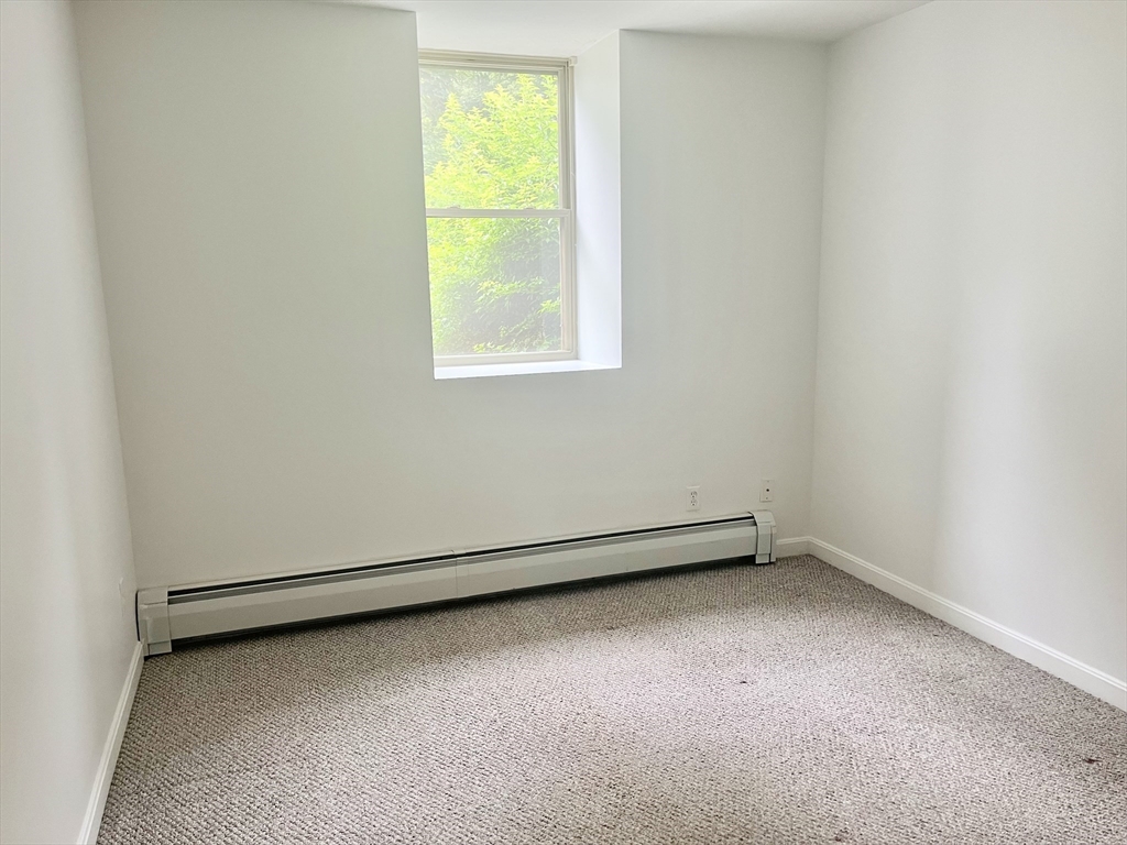 2 bed, 1 bath apartment for rent at 205 Chapin St Unit A4, Southbridge — photo 13 of 14