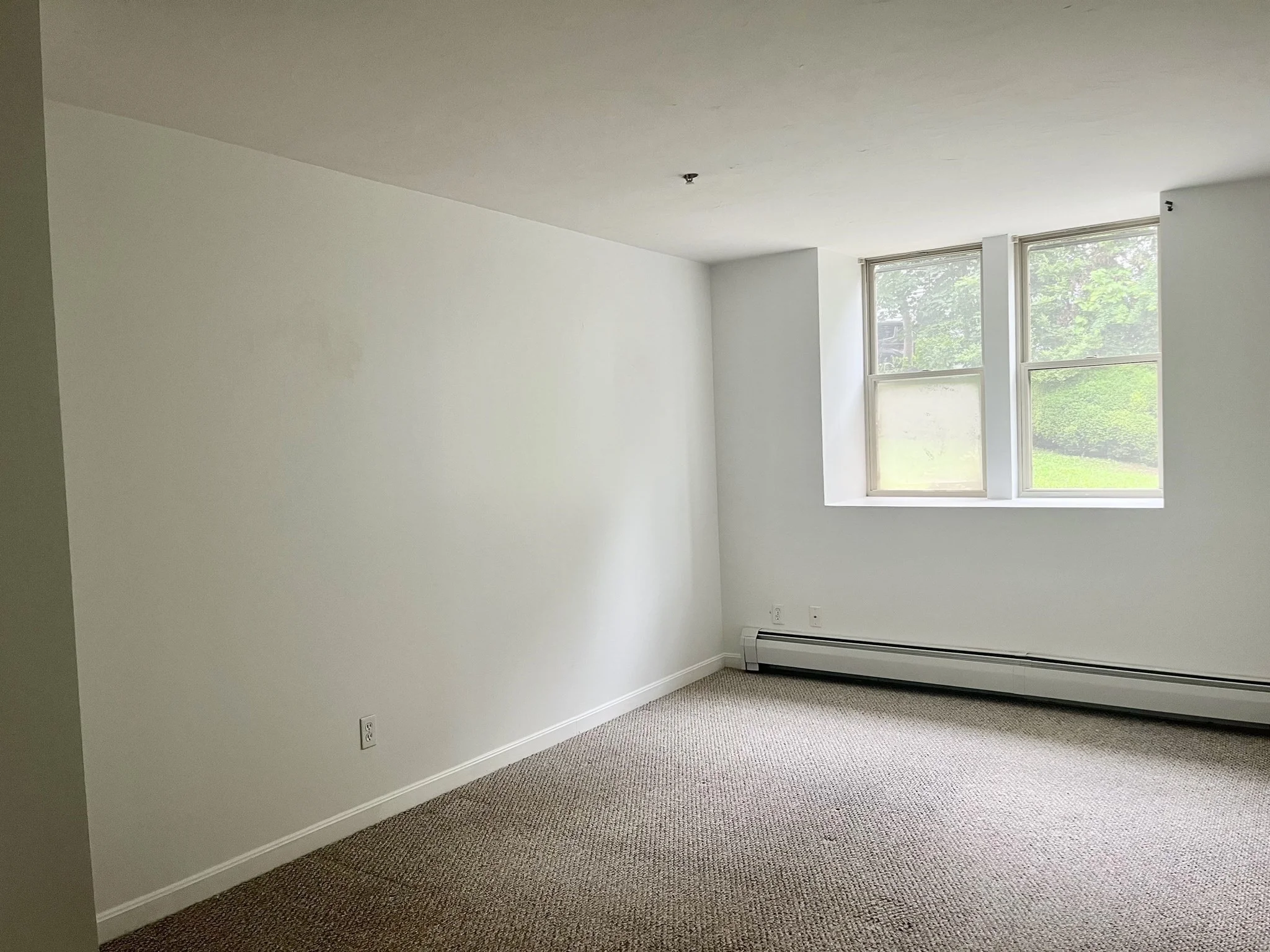 2 bed, 1 bath apartment for rent at 205 Chapin St Unit A4, Southbridge — photo 6 of 15