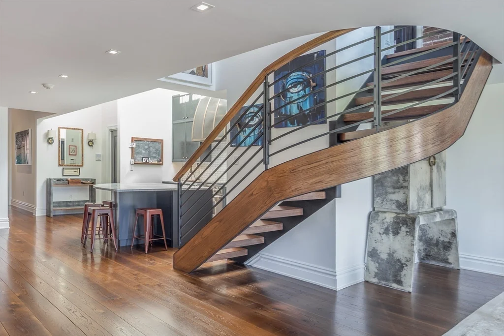 2 bed, 2 bath apartment for rent at 205 Commonwealth Ave Unit PH, Back Bay — photo 10 of 27