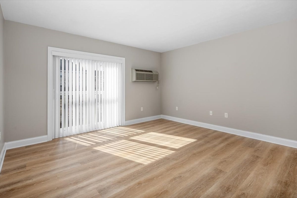 2 bed, 2 bath apartment for rent at 205 Elm St Unit 204, Quincy Center — photo 7 of 12