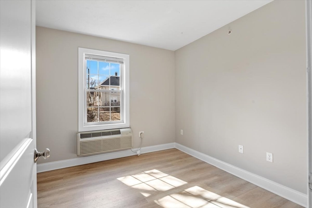 2 bed, 2 bath apartment for rent at 205 Elm St Unit 204, Quincy Center — photo 10 of 12