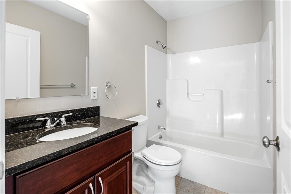 2 bed, 2 bath apartment for rent at 205 Elm St Unit 204, Quincy Center — photo 9 of 12