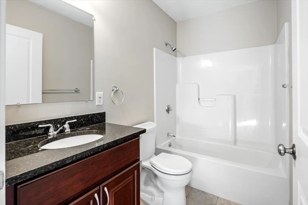 2 bed, 2 bath apartment for rent at 205 Elm St Unit 308, Quincy Center — photo 11 of 13