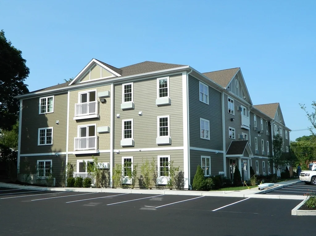 2 bed, 2 bath apartment for rent at 205 Elm St Unit 308, Quincy Center — photo 1 of 13