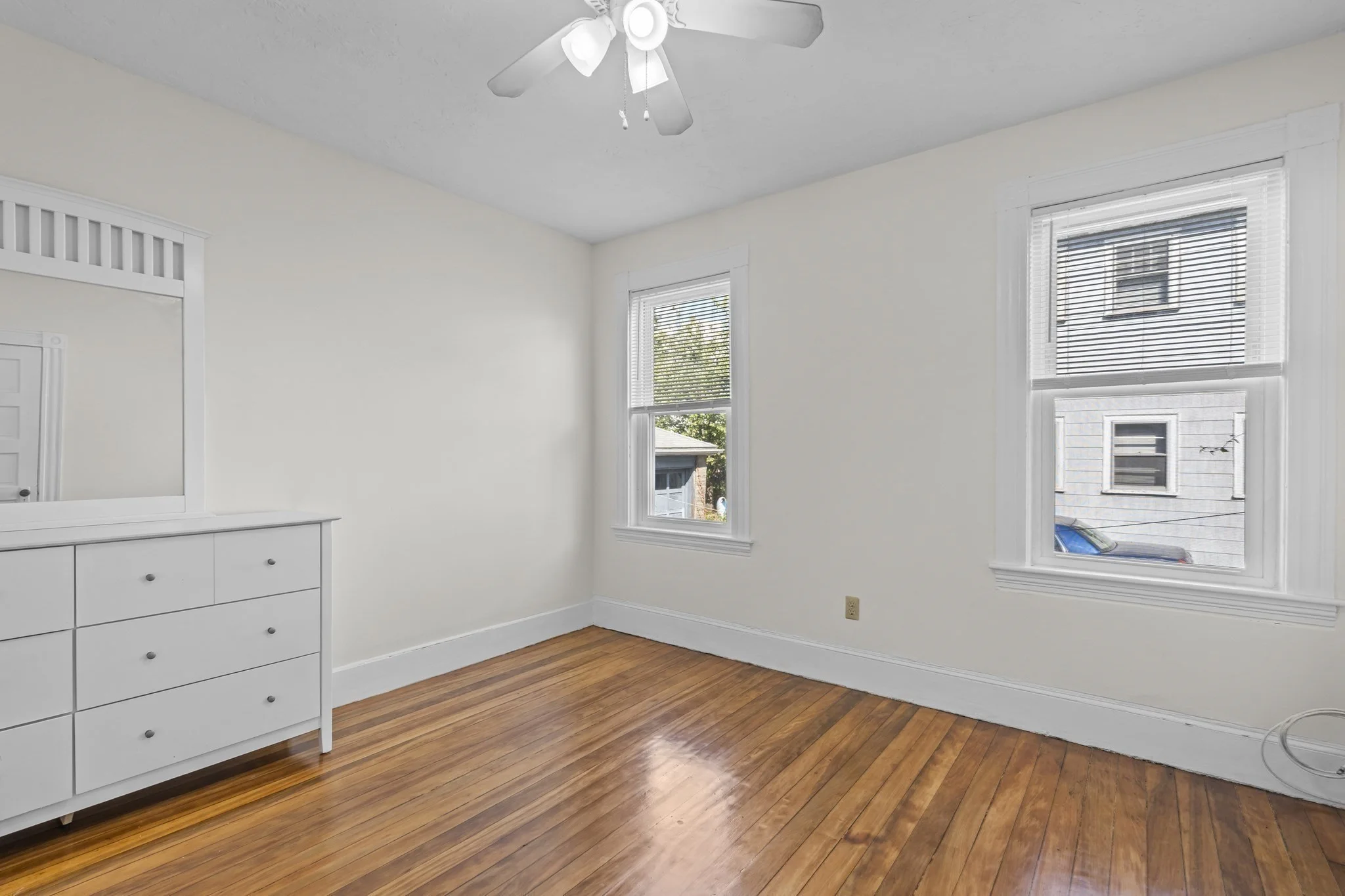 3 bed, 1 bath apartment for rent at 205 Emerald St Unit A, Malden — photo 13 of 14