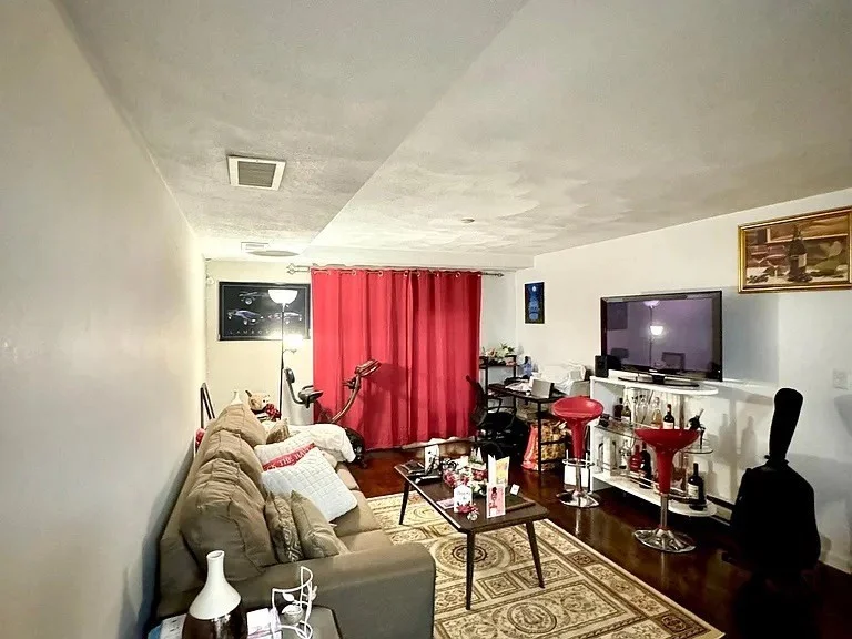 2 bed, 1 bath apartment for rent at 205 Ferry St Unit 101, Everett — photo 5 of 10