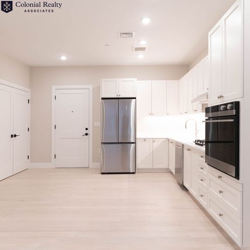 1 bed, 1 bath apartment for rent at 205 Green St Unit 209, Jamaica Plain — photo 3 of 10