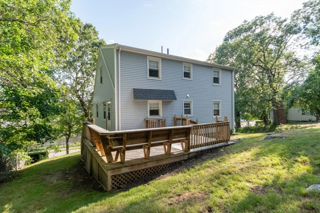 4 bed, 2 bath apartment for rent at 205 Hardy Pond Rd, Waltham — photo 5 of 40