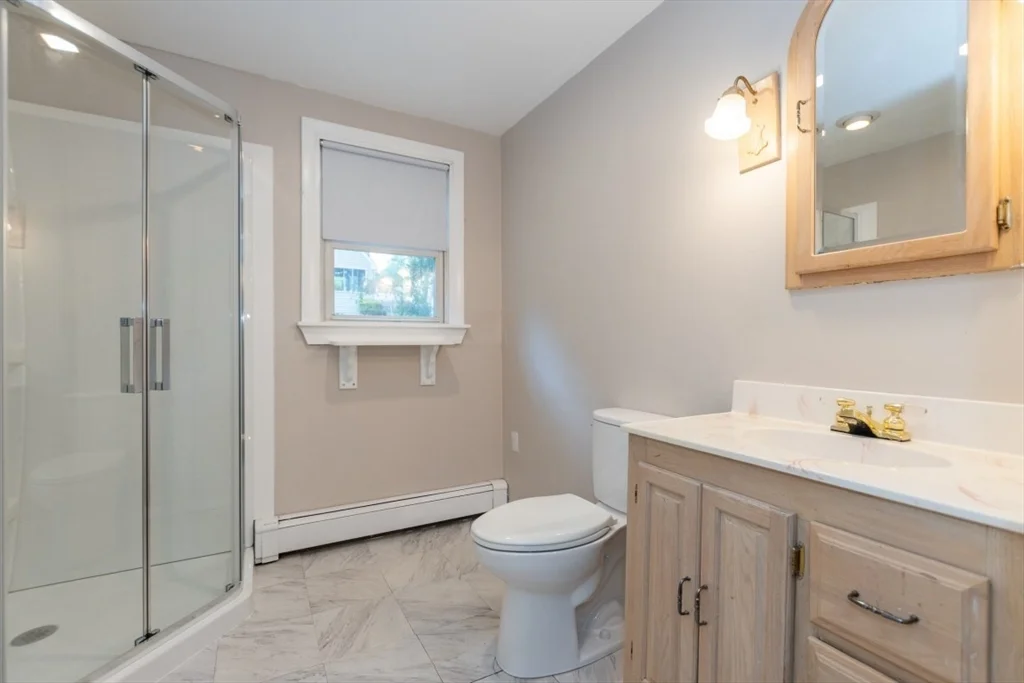 4 bed, 2 bath apartment for rent at 205 Hardy Pond Rd, Waltham — photo 21 of 40