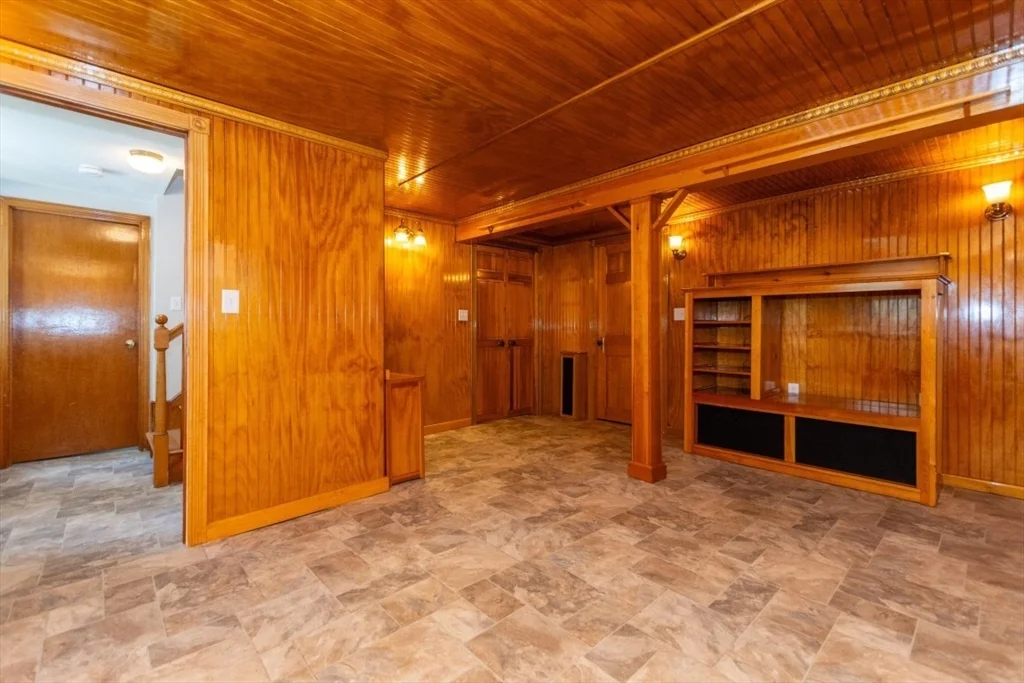 4 bed, 2 bath apartment for rent at 205 Hardy Pond Rd, Waltham — photo 34 of 40