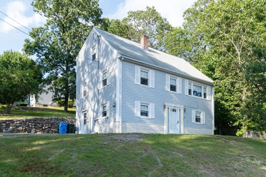4 bed, 2 bath apartment for rent at 205 Hardy Pond Rd, Waltham