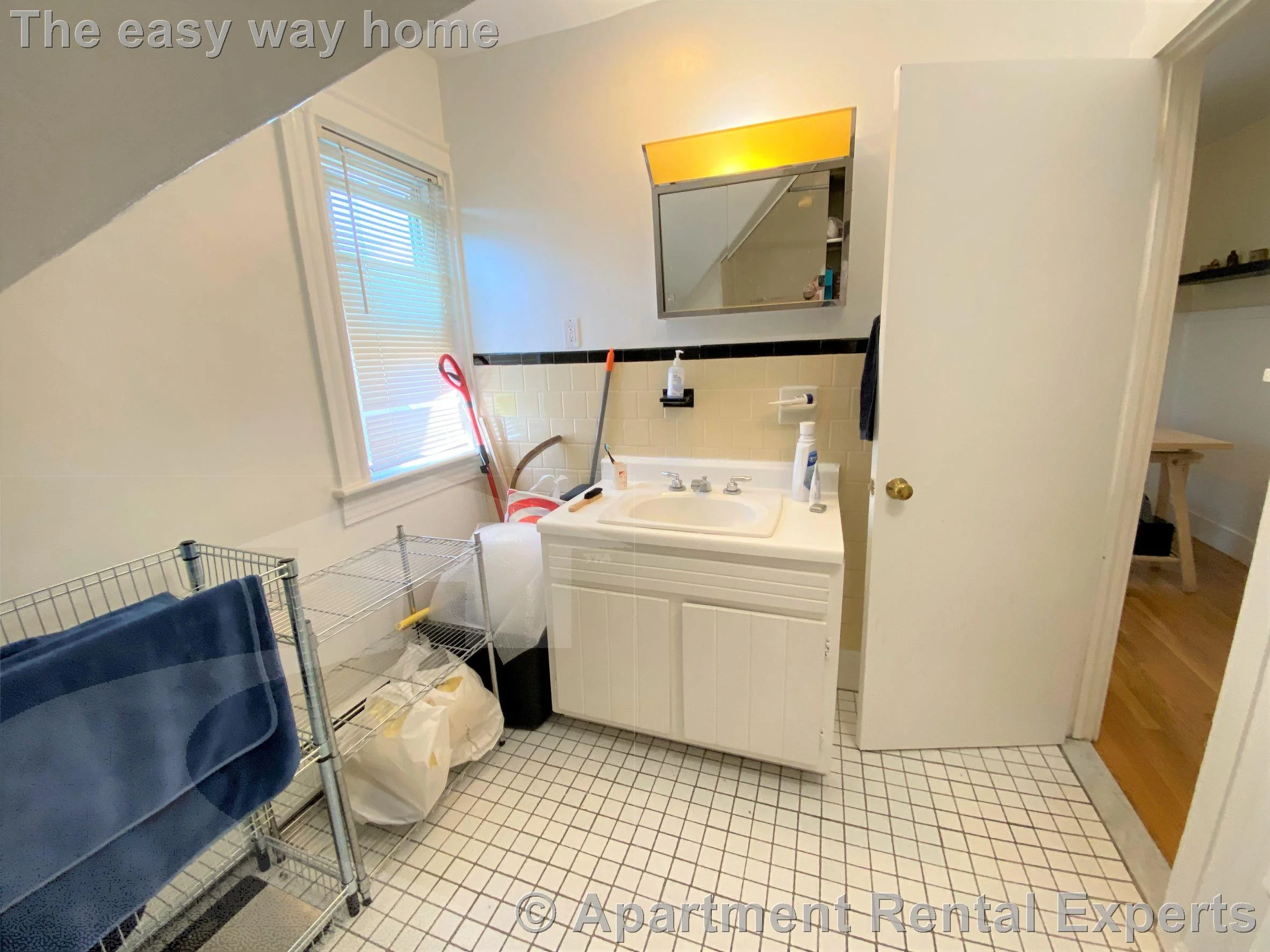 Studio bed, 1 bath apartment for rent at 205 Highland Ave Unit 4, Spring Hill — photo 8 of 10