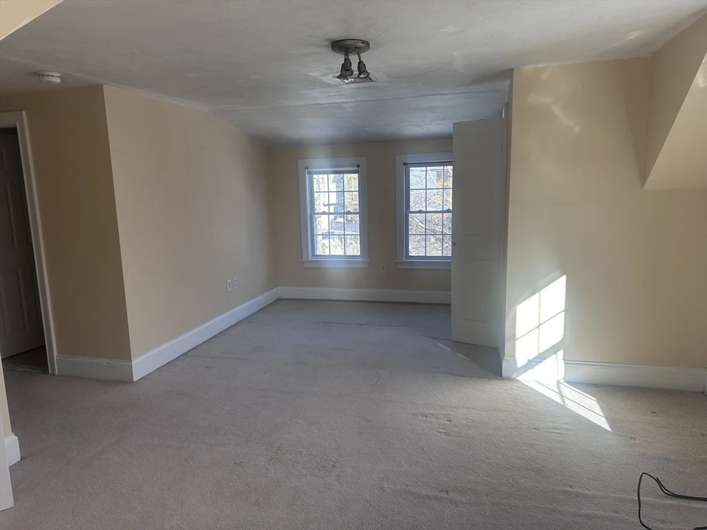 3 bed, 2 bath apartment for rent at 205 Highland St Unit B, Roxbury — photo 12 of 12