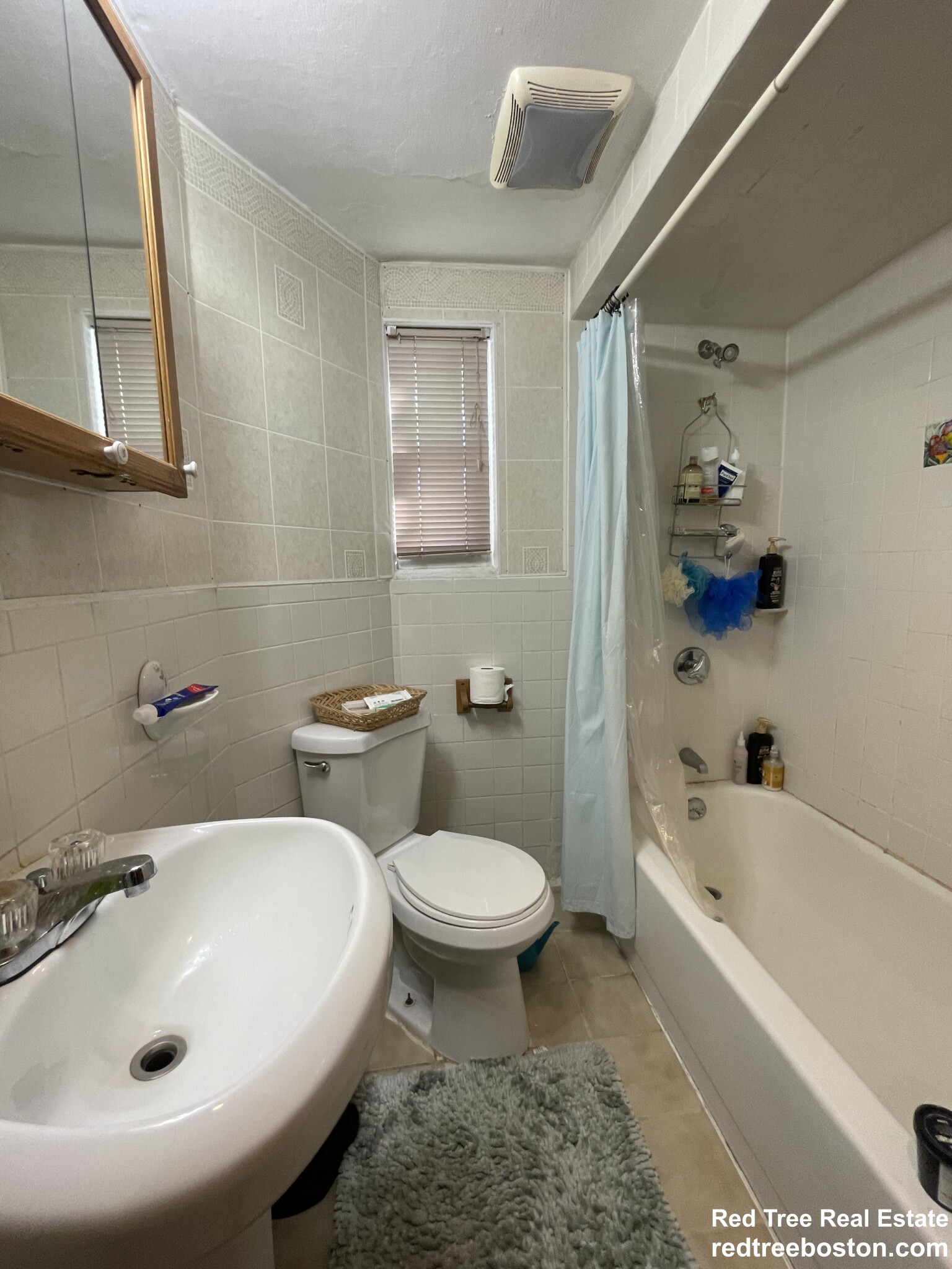3 bed, 1 bath apartment for rent at 205 Hillside St Unit 2, Mission Hill — photo 13 of 18