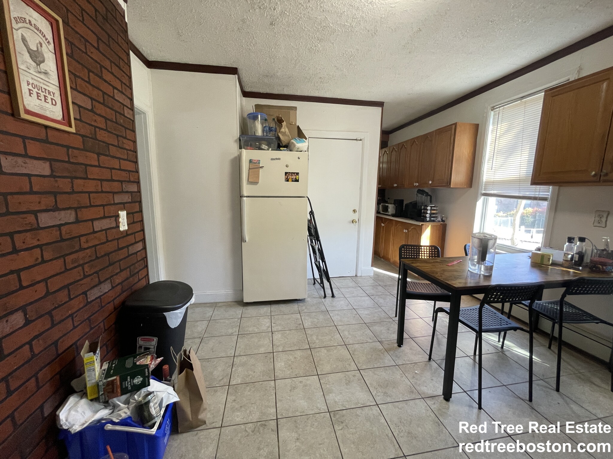 3 bed, 1 bath apartment for rent at 205 Hillside St Unit 2, Mission Hill — photo 6 of 18