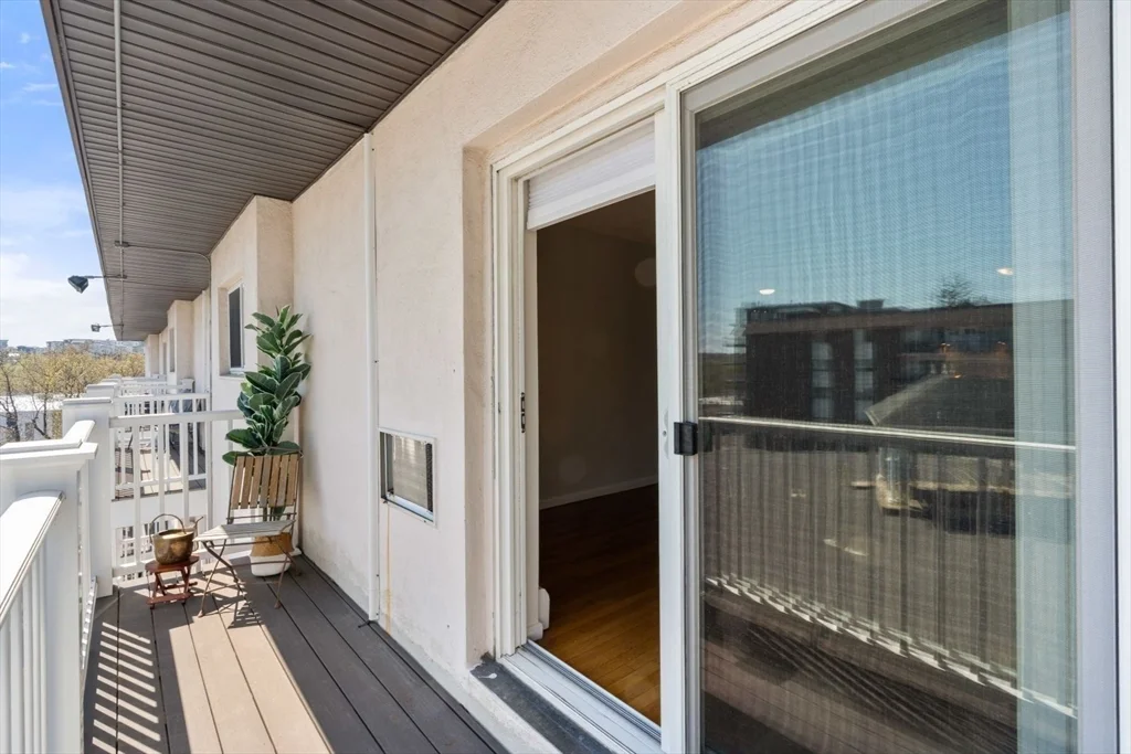 1 bed, 1 bath apartment for rent at 205 Independence Ave Unit 243, Quincy — photo 2 of 26
