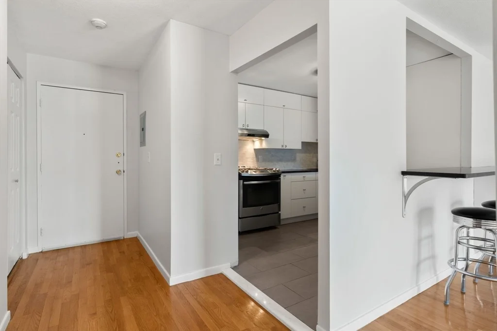 1 bed, 1 bath apartment for rent at 205 Independence Ave Unit 243, Quincy — photo 8 of 26
