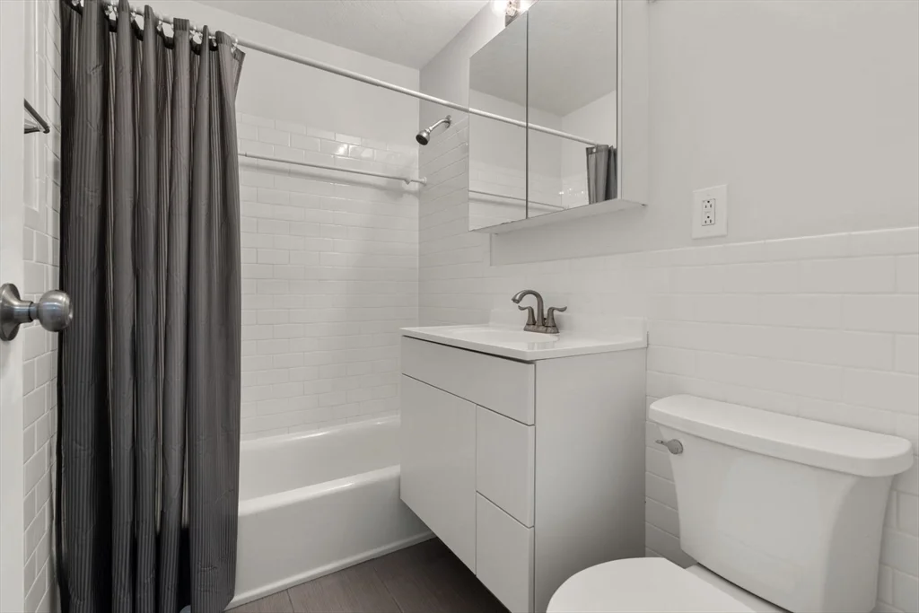 1 bed, 1 bath apartment for rent at 205 Independence Ave Unit 243, Quincy — photo 11 of 26