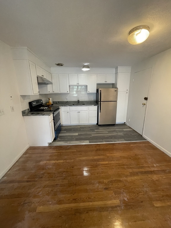 2 bed, 1 bath apartment for rent at 205 Kent St Unit 47, Longwood — photo 3 of 7