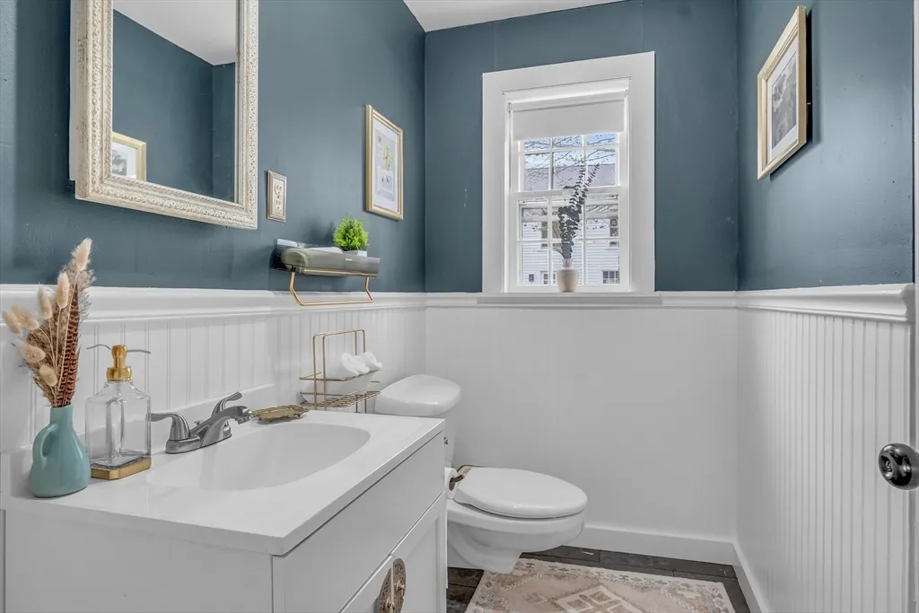 4 bed, 1 bath apartment for rent at 205 Main St Unit 1, Groton — photo 8 of 35