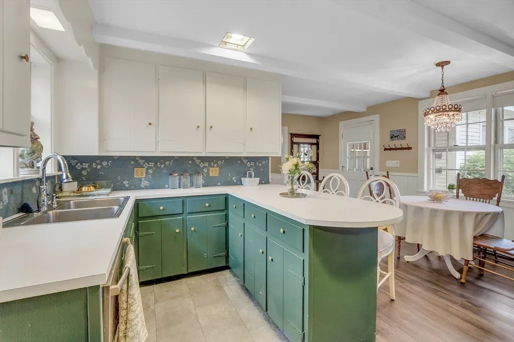 4 bed, 1 bath apartment for rent at 205 Main St Unit 1, Groton — photo 4 of 35