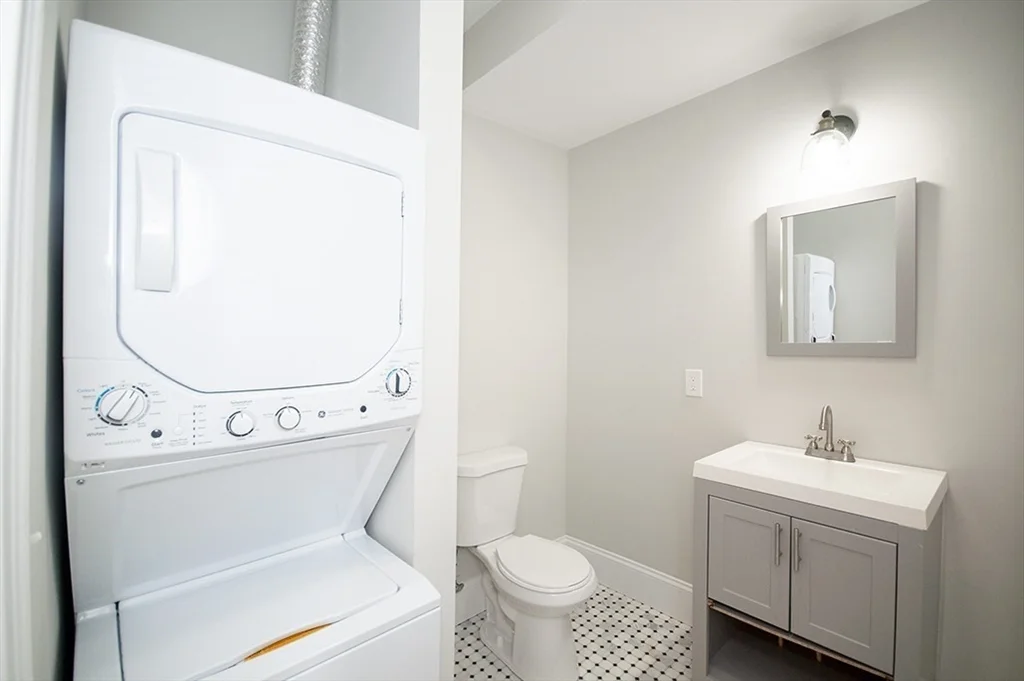 3 bed, 2 bath apartment for rent at 205 Marion St Unit 2, East Boston — photo 16 of 16