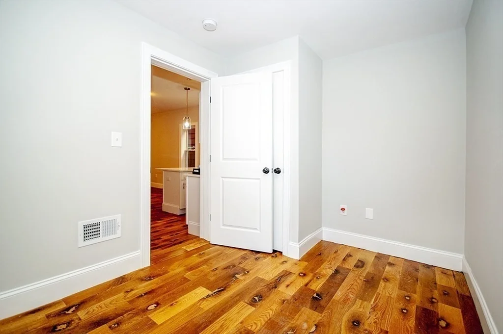 3 bed, 2 bath apartment for rent at 205 Marion St Unit 2, East Boston — photo 4 of 16