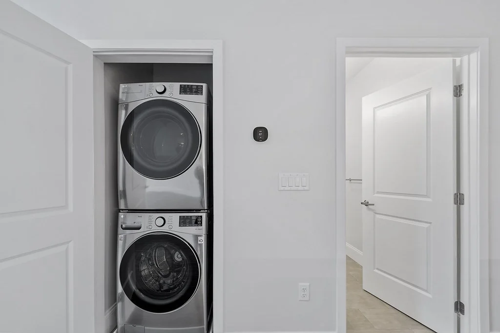 2 bed, 1 bath apartment for rent at 205 Maverick St Unit 201, East Boston — photo 17 of 29