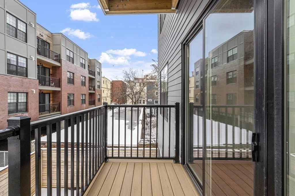 2 bed, 1 bath apartment for rent at 205 Maverick St Unit 201, East Boston — photo 26 of 29