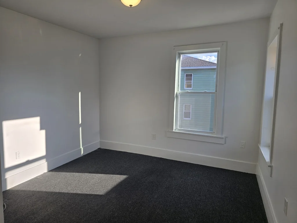 3 bed, 1 bath apartment for rent at 205 Millbury St Unit 3-F, Worcester — photo 5 of 10