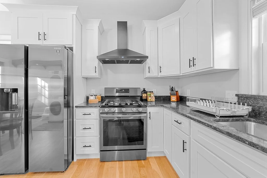 4 bed, 2 bath apartment for rent at 205 Mountain Ave Unit 2, Malden — photo 7 of 30