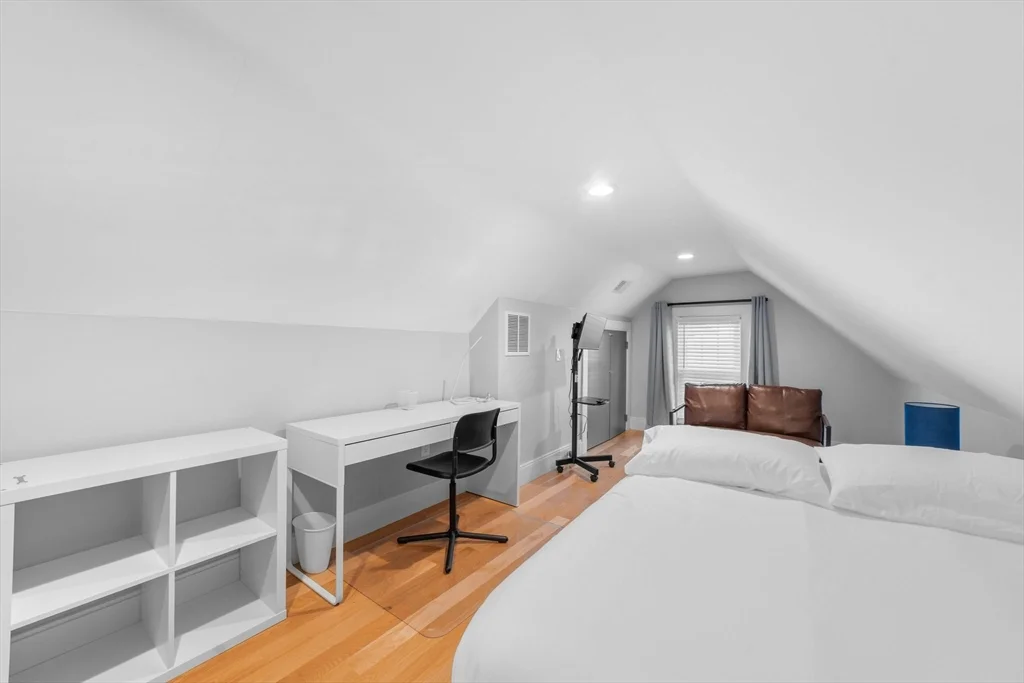 4 bed, 2 bath apartment for rent at 205 Mountain Ave Unit 2, Malden — photo 23 of 30