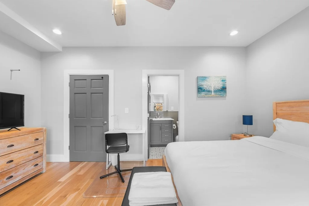 4 bed, 2 bath apartment for rent at 205 Mountain Ave Unit 2, Malden — photo 15 of 30