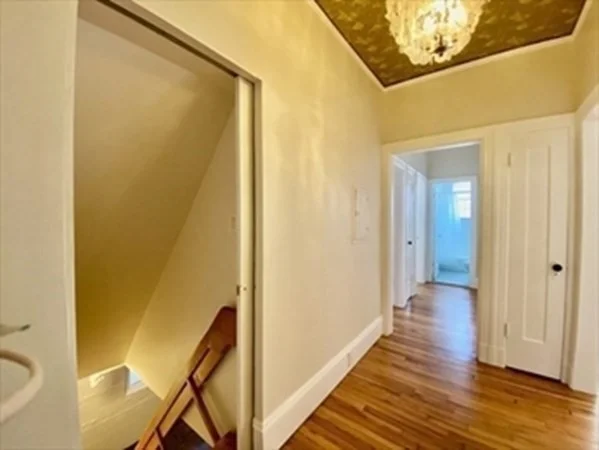 3 bed, 1 bath apartment for rent at 205 Mt Auburn St Unit 1D, West Cambridge — photo 9 of 20