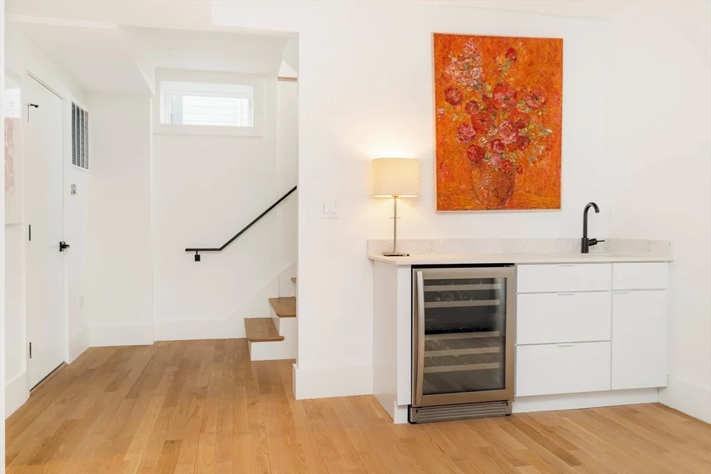 4 bed, 3 bath apartment for rent at 205 Pearl St, Cambridgeport — photo 30 of 41