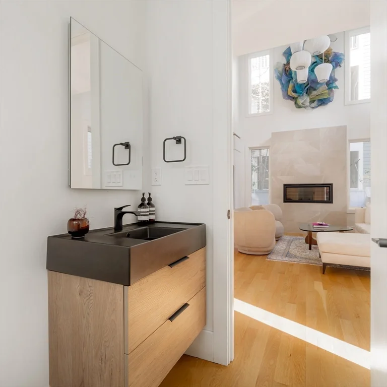 4 bed, 3 bath apartment for rent at 205 Pearl St, Cambridgeport — photo 16 of 41