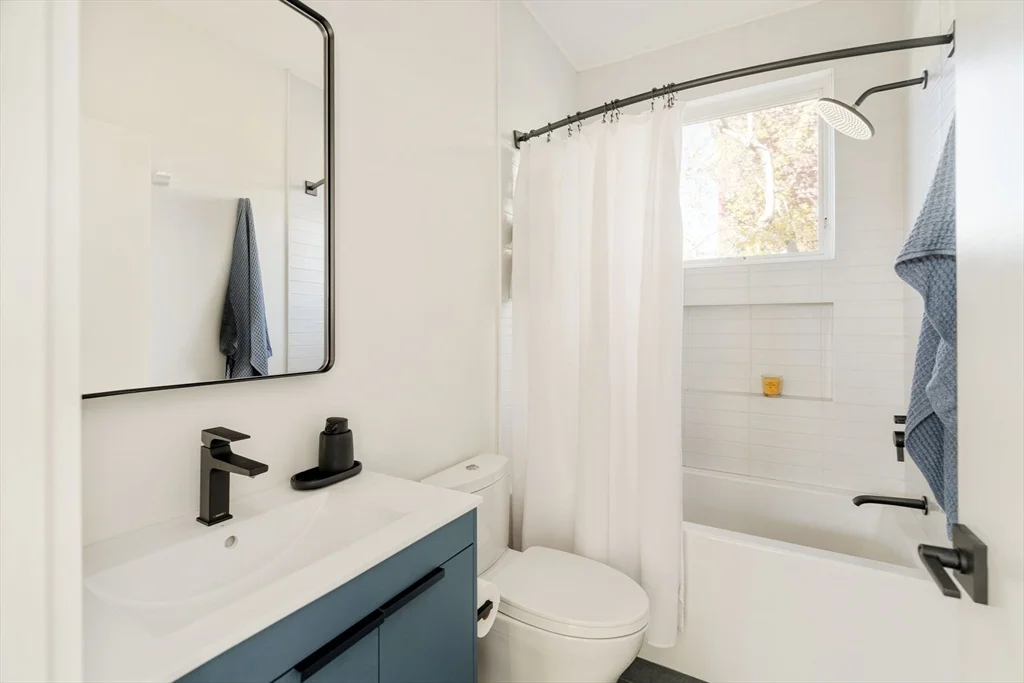 4 bed, 3 bath apartment for rent at 205 Pearl St, Cambridgeport — photo 22 of 41