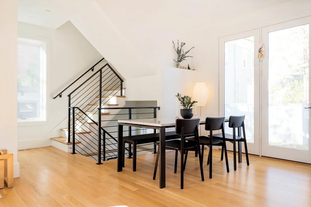 4 bed, 3 bath apartment for rent at 205 Pearl St, Cambridgeport — photo 9 of 41