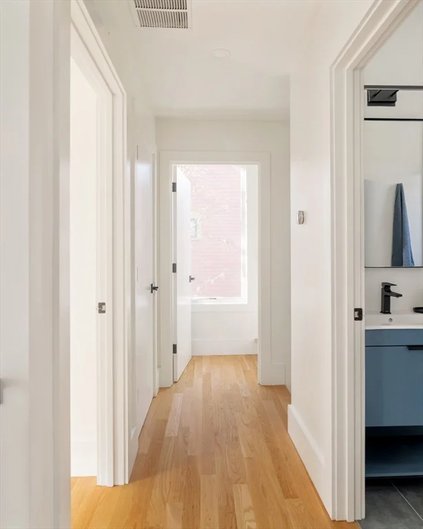 4 bed, 3 bath apartment for rent at 205 Pearl St, Cambridgeport — photo 24 of 41