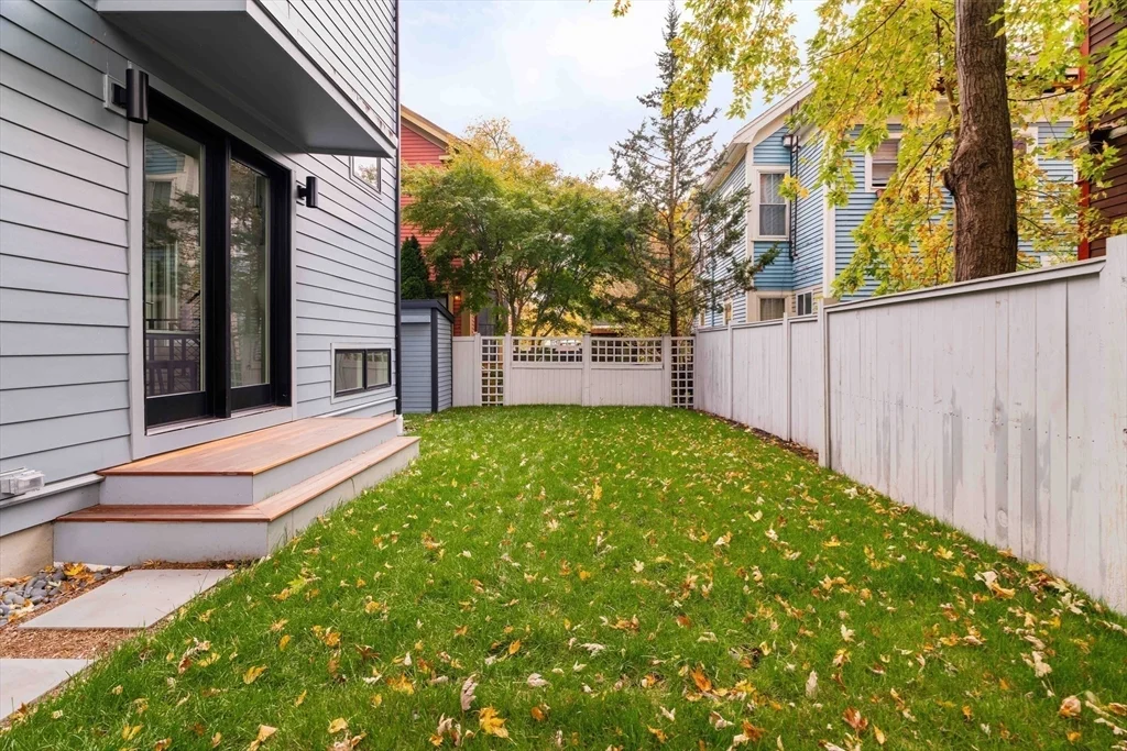 4 bed, 3 bath apartment for rent at 205 Pearl St, Cambridgeport — photo 37 of 41