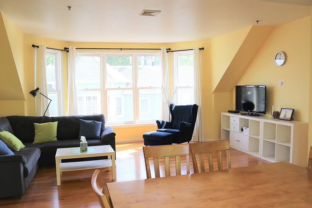 2 bed, 1 bath apartment for rent at 205 Richdale Ave Unit A20, Neighborhood Nine — photo 2 of 26