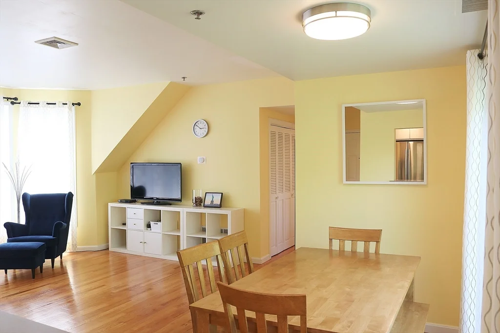 2 bed, 1 bath apartment for rent at 205 Richdale Ave Unit A20, Neighborhood Nine — photo 8 of 26