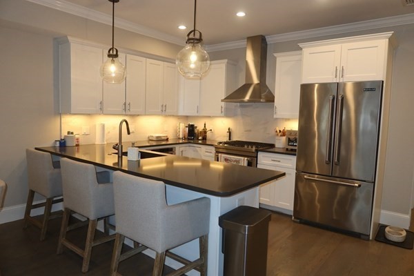 2 bed, 2 bath apartment for rent at 205 W 8th St Unit 4, South Boston — photo 4 of 22