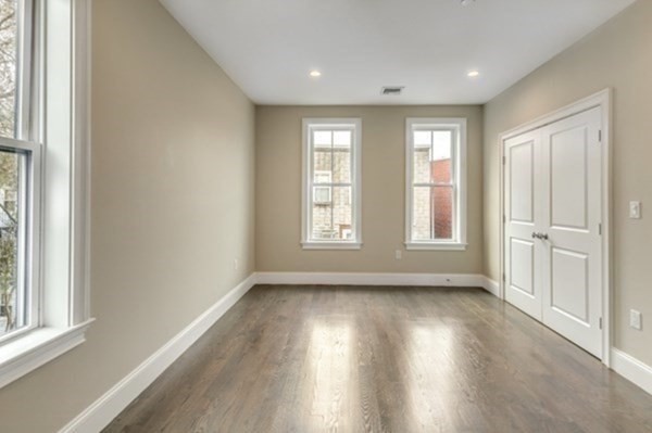 2 bed, 2 bath apartment for rent at 205 W 8th St Unit 4, South Boston — photo 13 of 22