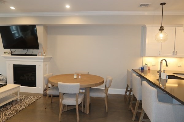 2 bed, 2 bath apartment for rent at 205 W 8th St Unit 4, South Boston — photo 10 of 22